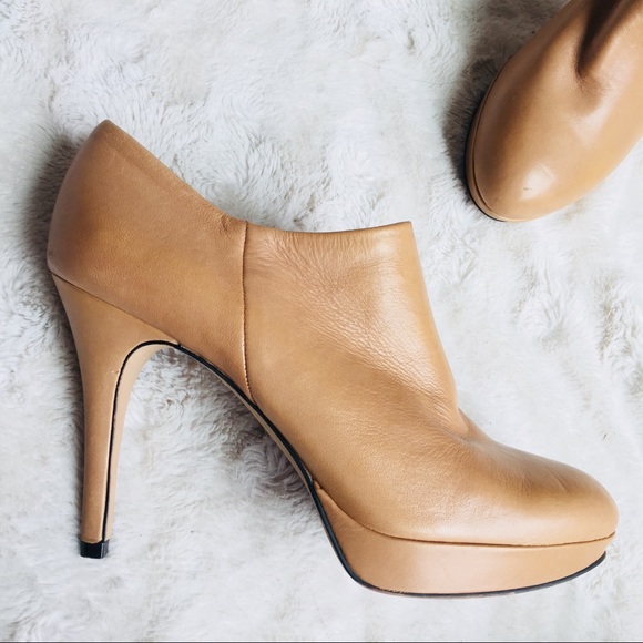 Vince Camuto Shoes - Vince Camuto Ankle booties